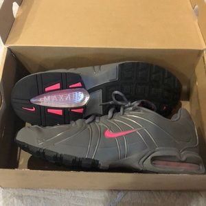 Women’s Airmax torch SL